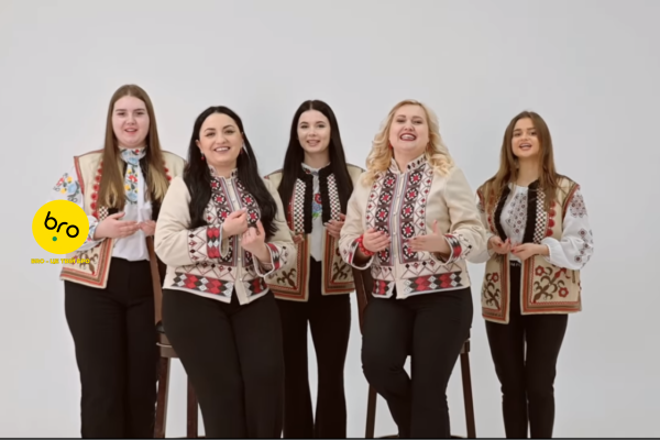Студенти та викладачі Академії культури і мистецтв виконали композицію “Пісня буде поміж нас”. ВІДЕО