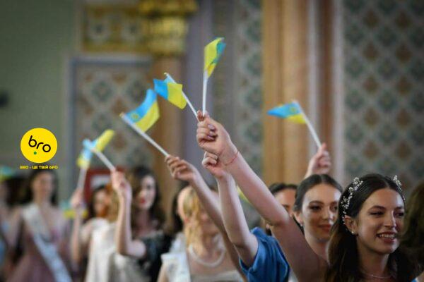 Майже 100 студентів випустила Академія культури і мистецтв в Ужгороді