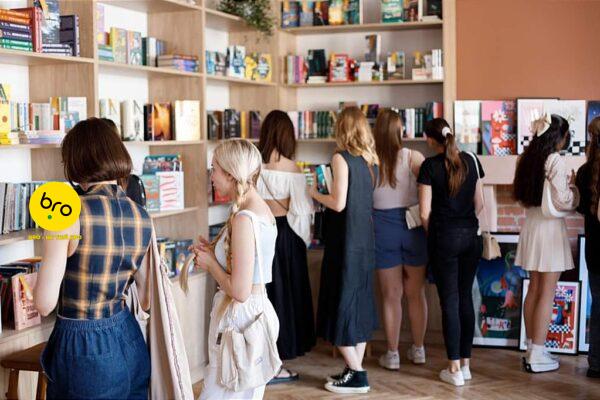 В Ужгороді діє оригінальна книгарня-кав’ярня «Paperova»